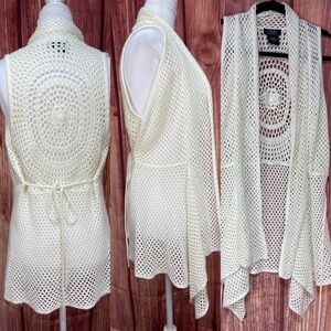 Deb off white crochet open front sleeveless cardigan sweater vest women’s size S